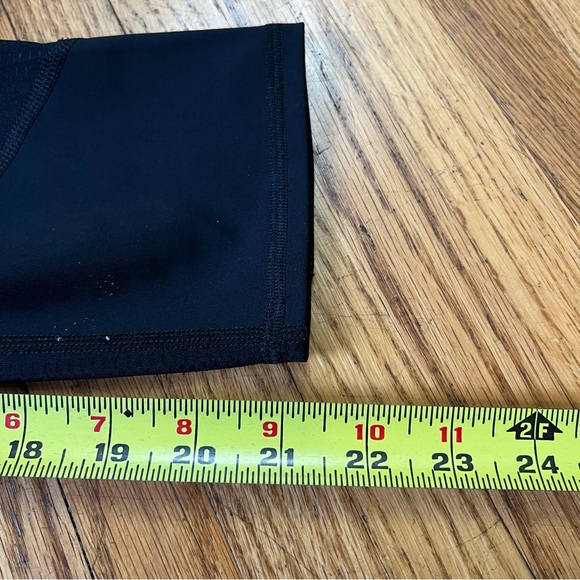 Athleta Med Black Mesh Contender Capri Powerlift Legging Yoga Tight Pants 210134 - Picture 7 of 11